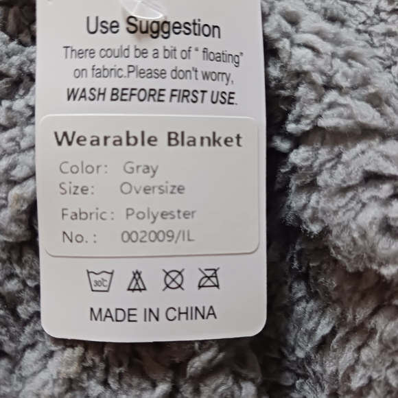 Wearable Blanket - Picture 3 of 4